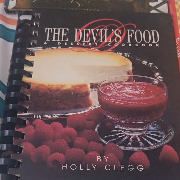Assorted Cookbook Collection - Picture 7 of 14